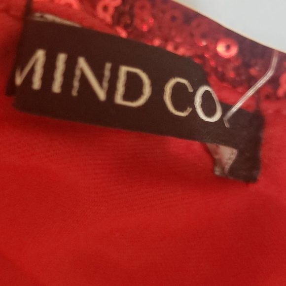 Red Mini Sequins Dress - Picture 5 of 9